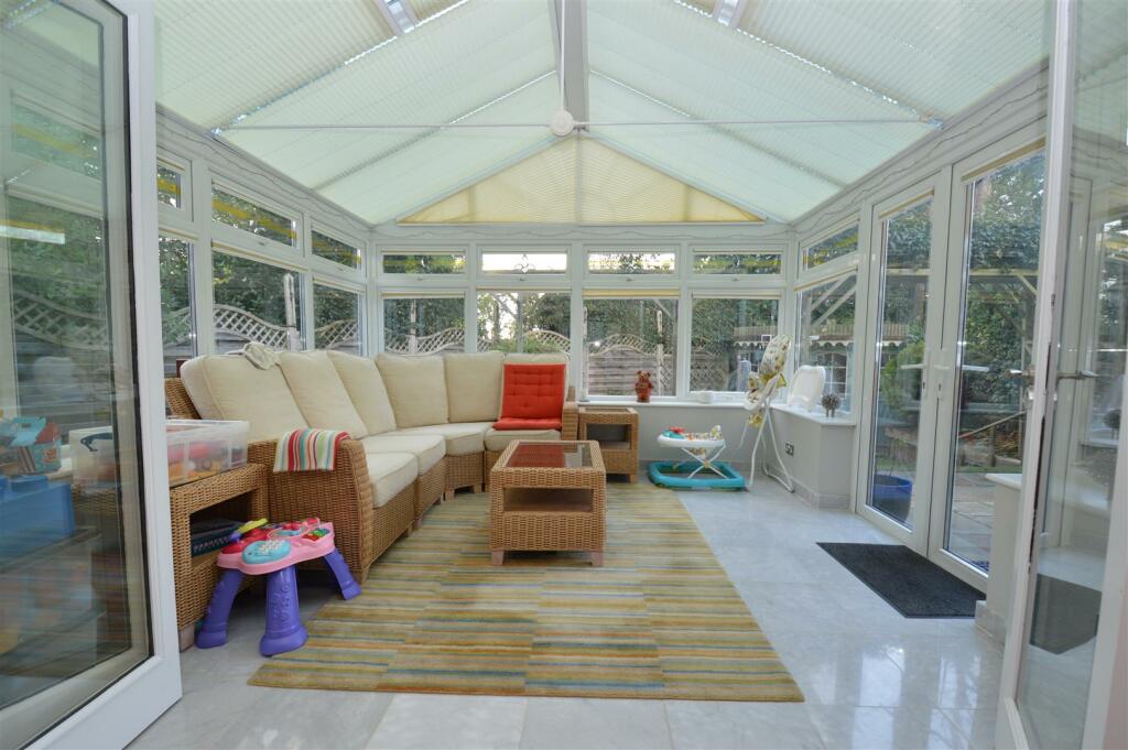 Additional property image - Pittman Close, Ingrave, Brentwood