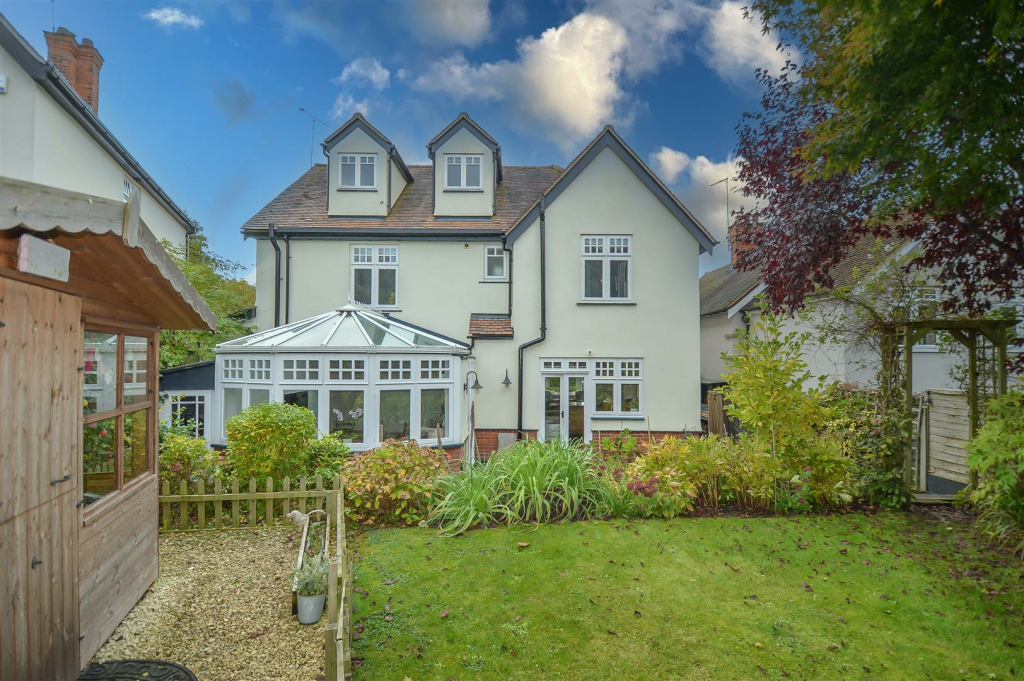 Additional property image - Headley Chase, Warley, Brentwood