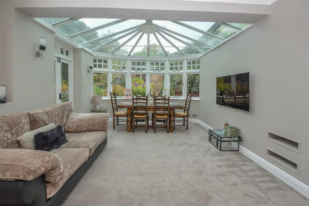 Additional property image - Headley Chase, Warley, Brentwood