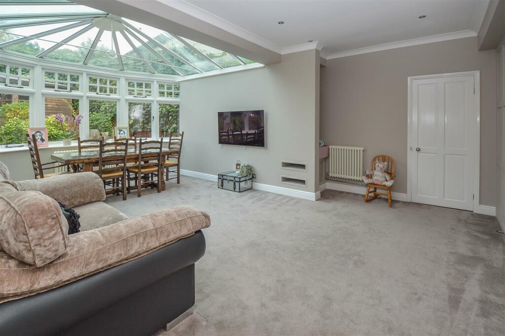 Additional property image - Headley Chase, Warley, Brentwood