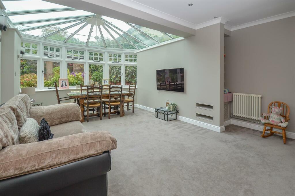 Additional property image - Headley Chase, Warley, Brentwood