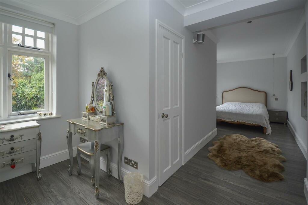 Additional property image - Headley Chase, Warley, Brentwood