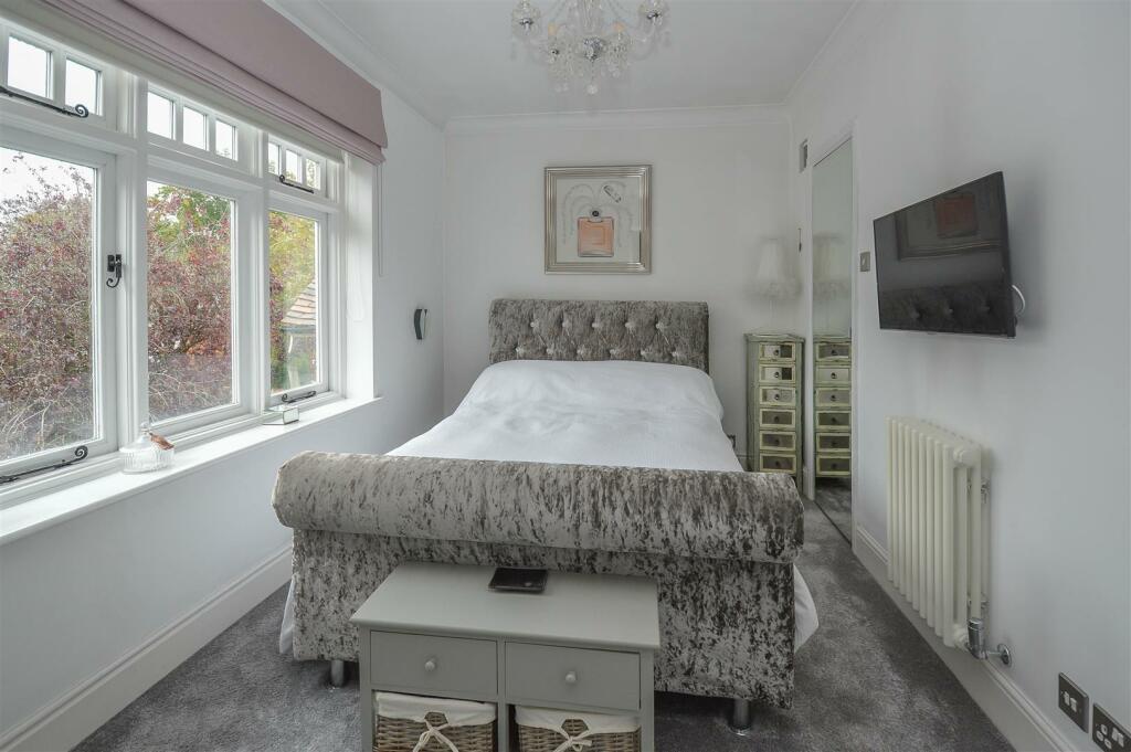 Additional property image - Headley Chase, Warley, Brentwood
