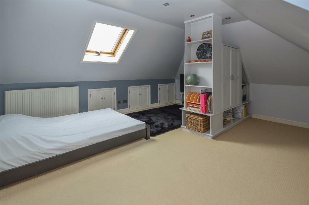 Additional property image - Headley Chase, Warley, Brentwood