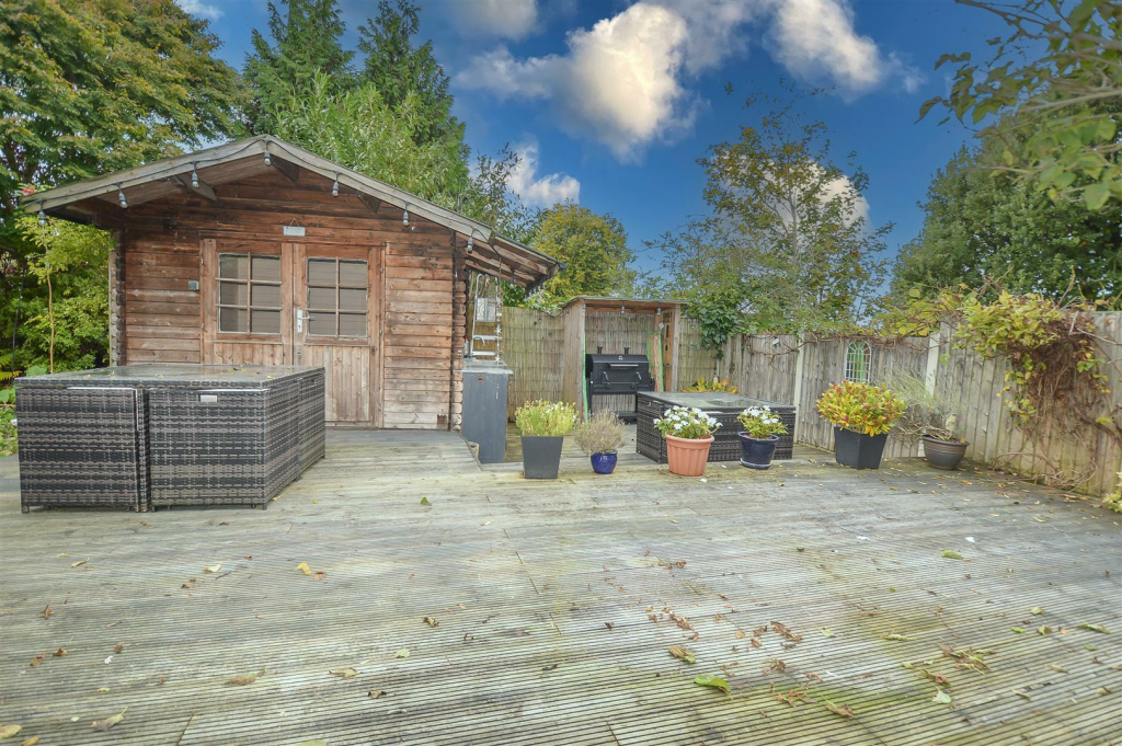 Additional property image - Headley Chase, Warley, Brentwood