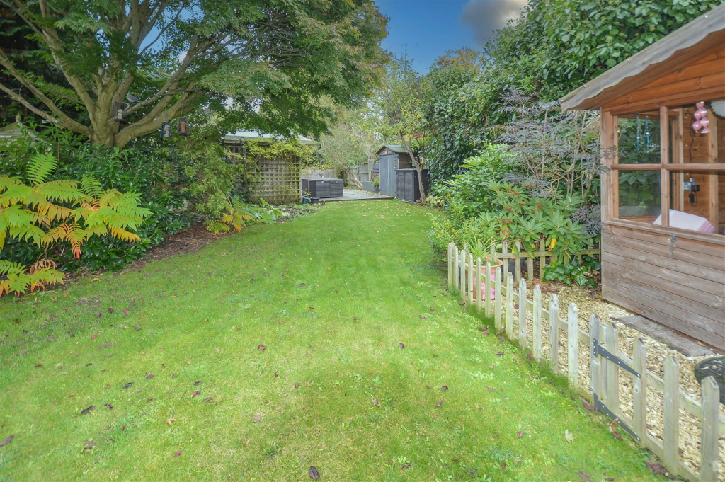 Additional property image - Headley Chase, Warley, Brentwood