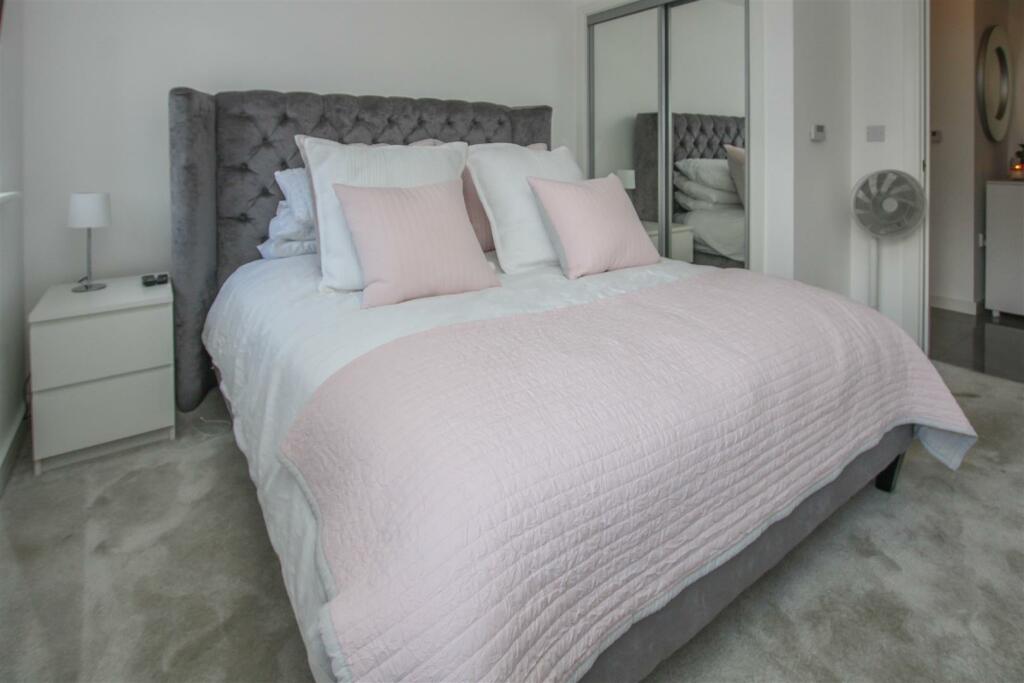 Additional property image - Florence Close, Great Warley, Brentwood
