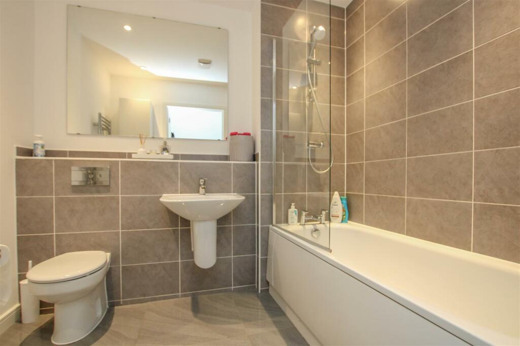 Additional property image - Florence Close, Great Warley, Brentwood