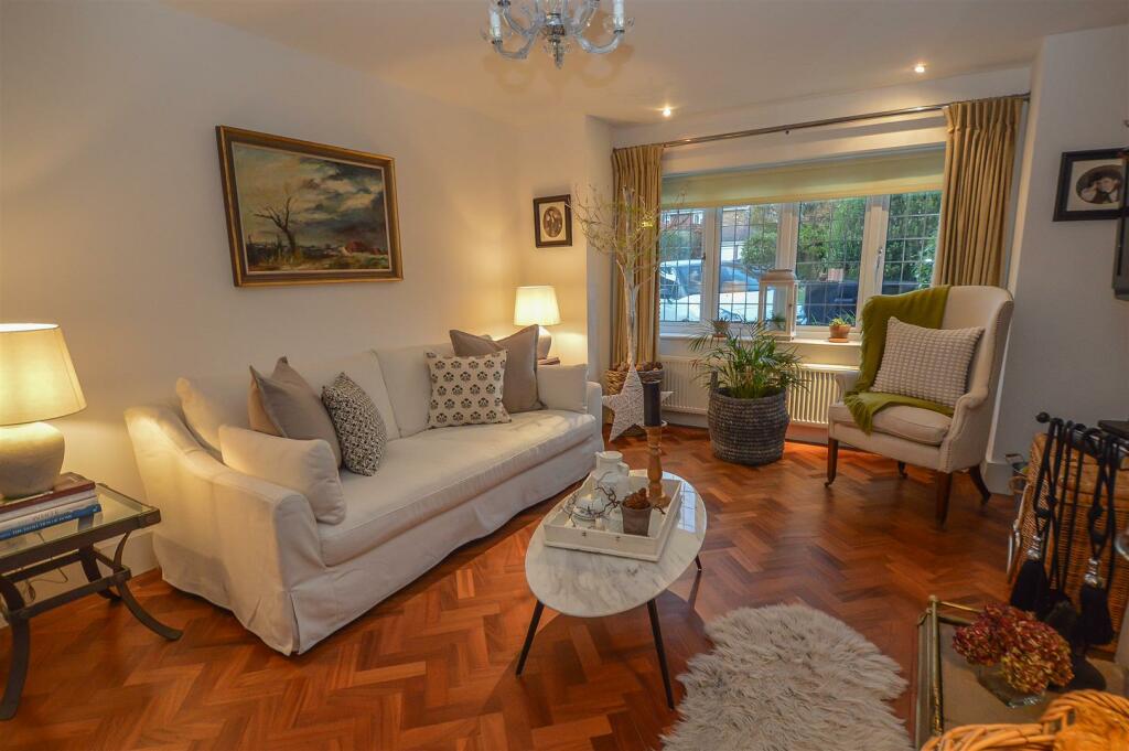 Additional property image - Priests Lane, Shenfield, Brentwood