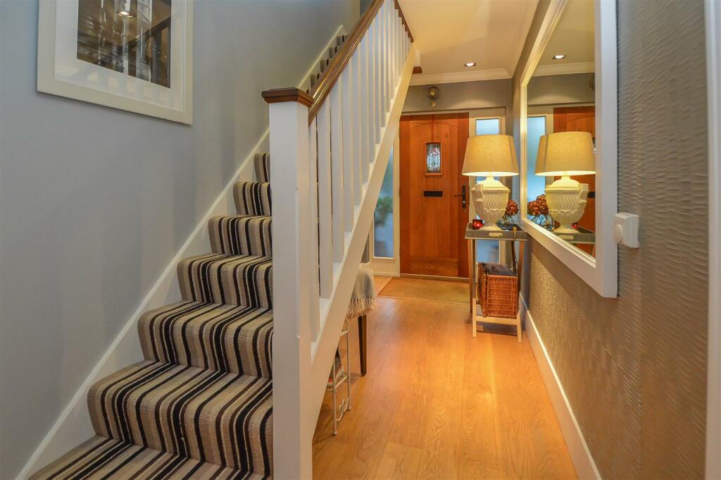 Additional property image - Priests Lane, Shenfield, Brentwood