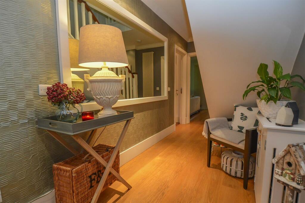 Additional property image - Priests Lane, Shenfield, Brentwood