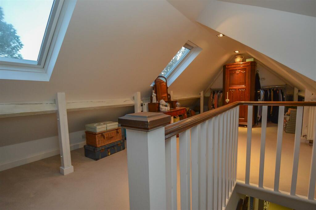 Additional property image - Priests Lane, Shenfield, Brentwood