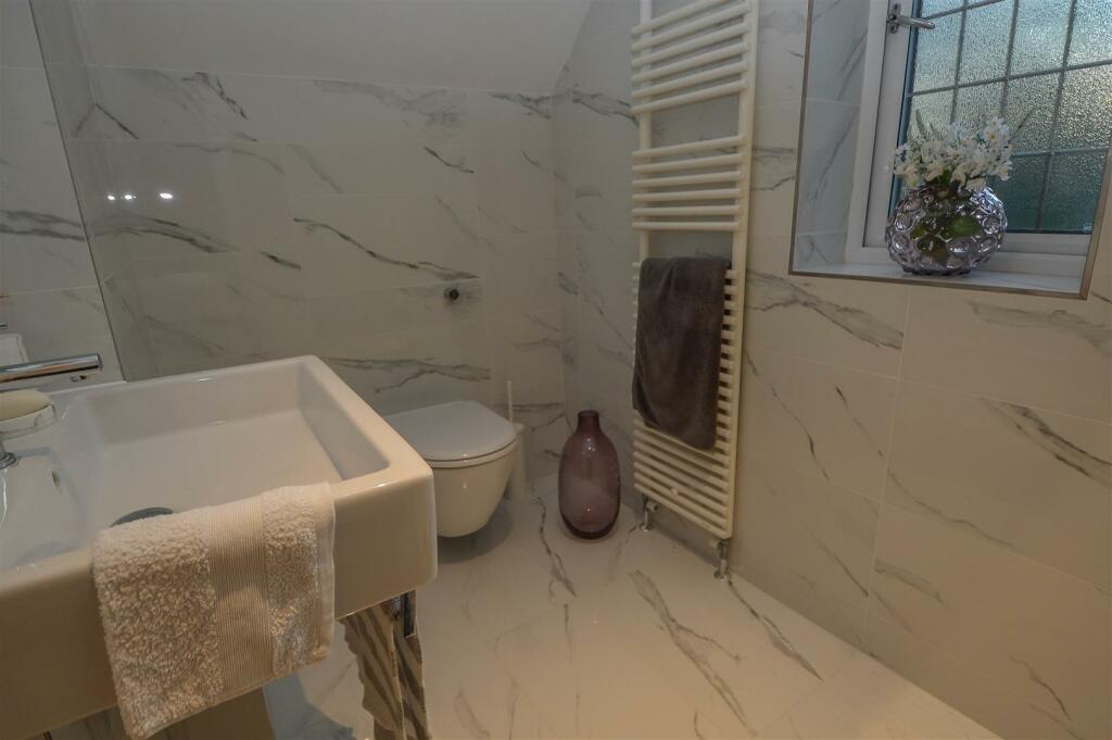Additional property image - Priests Lane, Shenfield, Brentwood