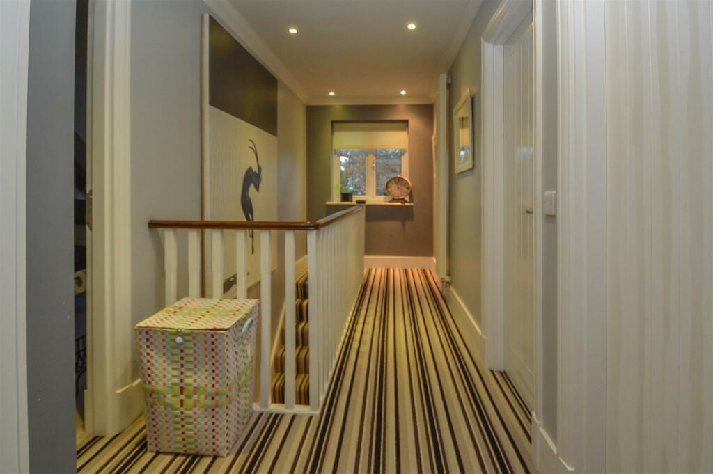 Additional property image - Priests Lane, Shenfield, Brentwood