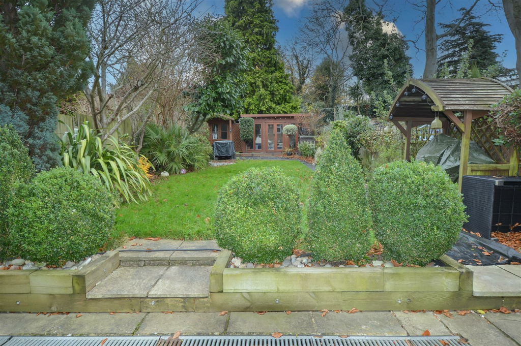Additional property image - Downsland Drive, Brentwood