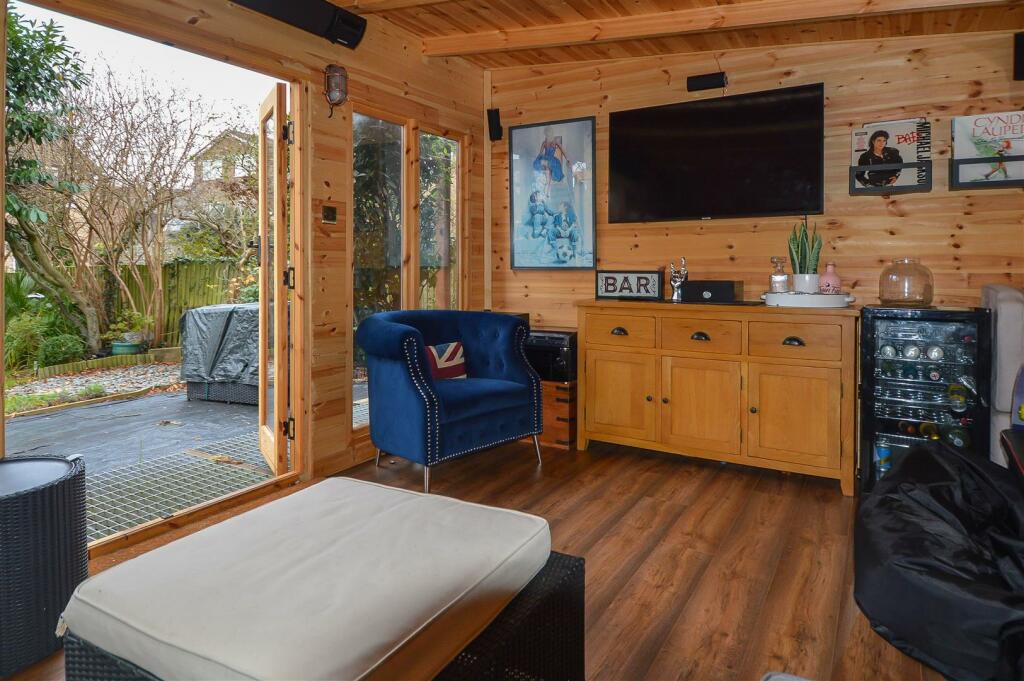 Additional property image - Downsland Drive, Brentwood