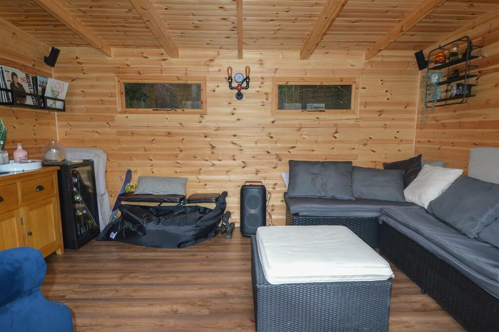 Additional property image - Downsland Drive, Brentwood