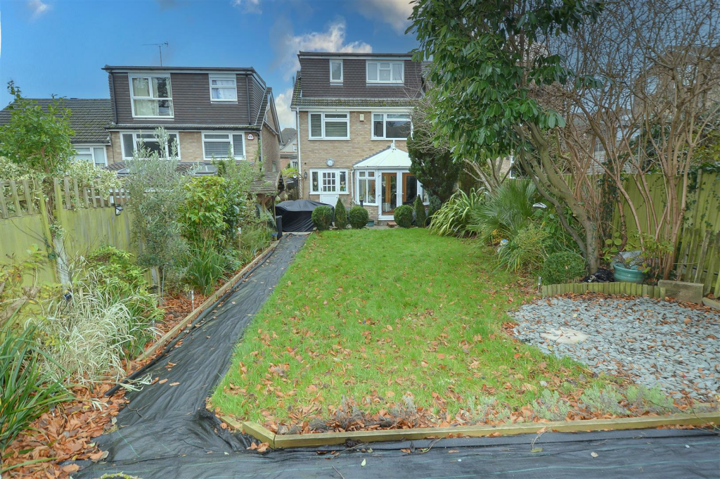 Additional property image - Downsland Drive, Brentwood