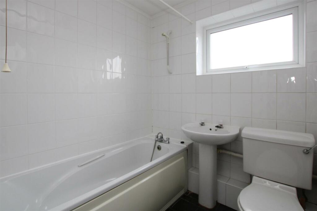 Additional property image - Rockleigh Court, Hutton Road, Shenfield, Brentwood
