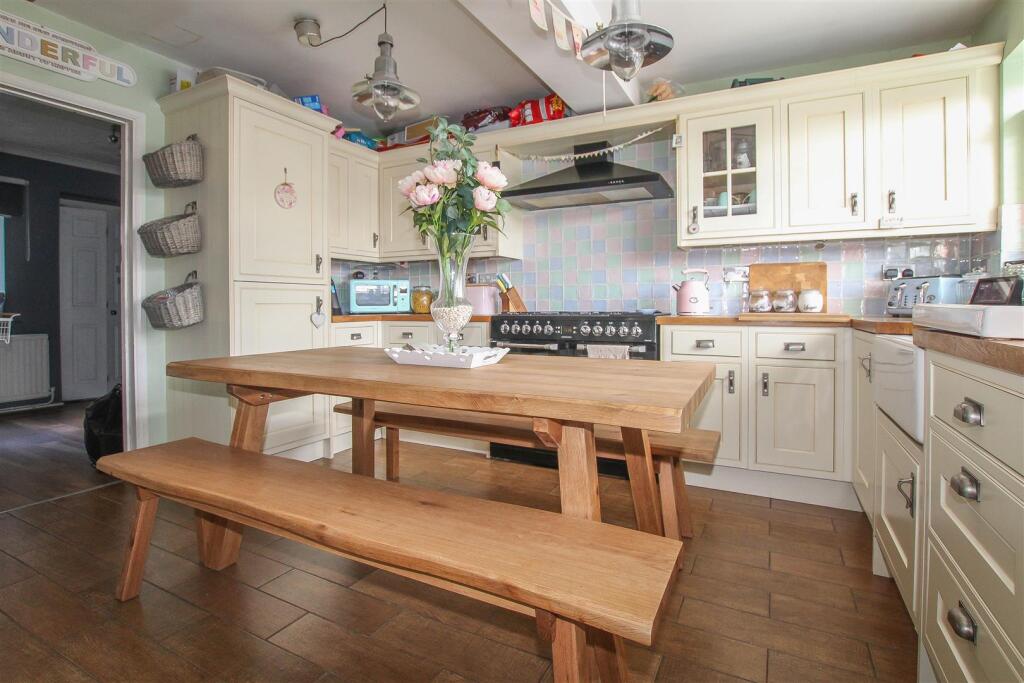 Additional property image - Clarence Road, Pilgrims Hatch, Brentwood
