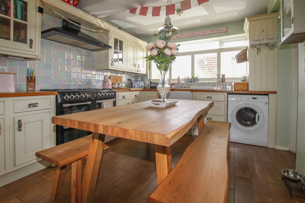 Additional property image - Clarence Road, Pilgrims Hatch, Brentwood