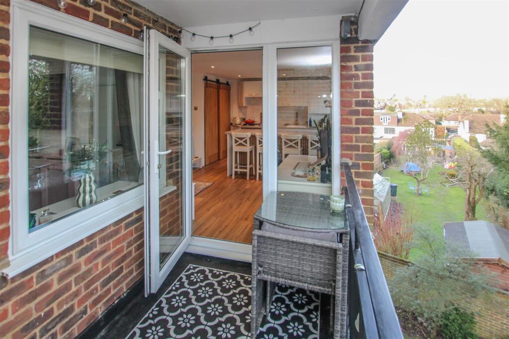 Additional property image - Gordon Road, Shenfield, Brentwood