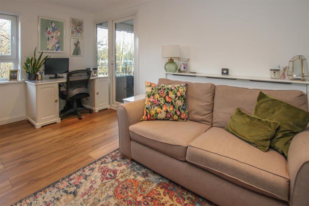 Additional property image - Gordon Road, Shenfield, Brentwood