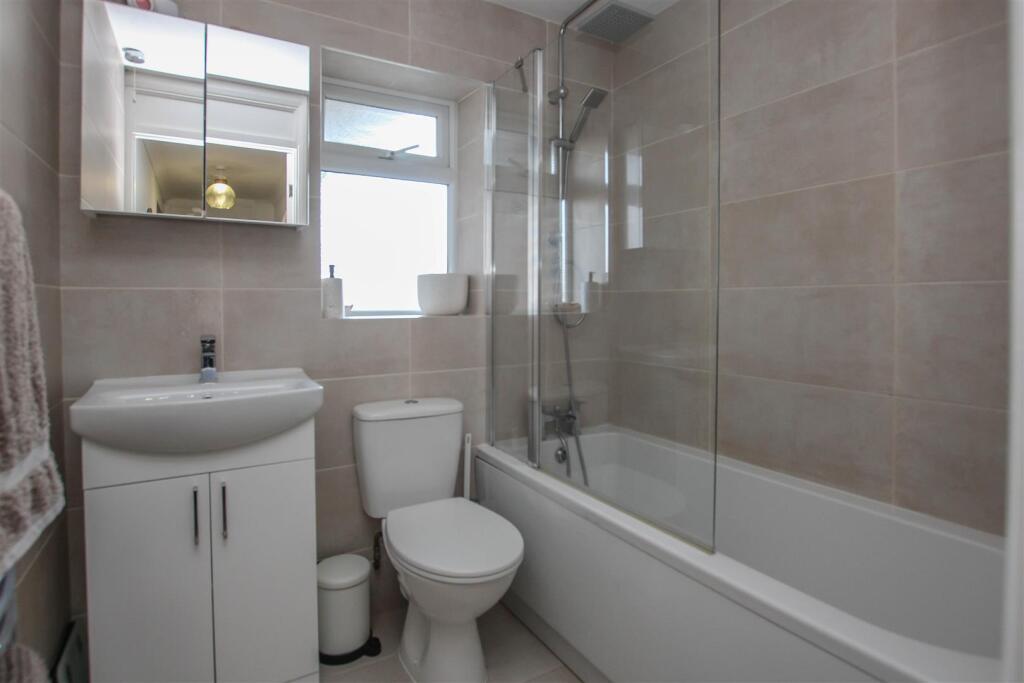 Additional property image - Gordon Road, Shenfield, Brentwood