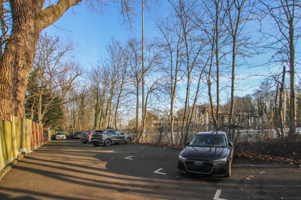 Additional property image - Gordon Road, Shenfield, Brentwood