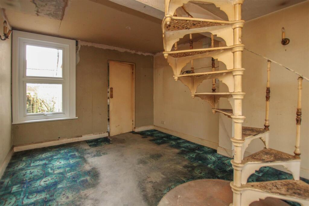 Additional property image - Nita Road, Warley, Brentwood