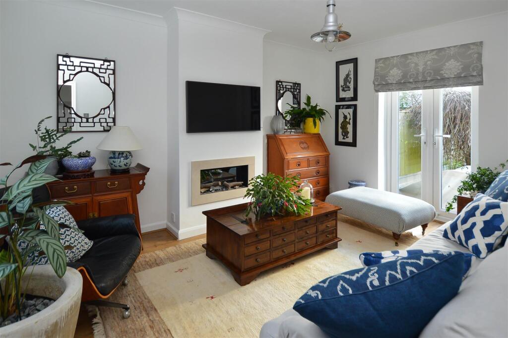 Additional property image - Costead Manor Road, Brentwood