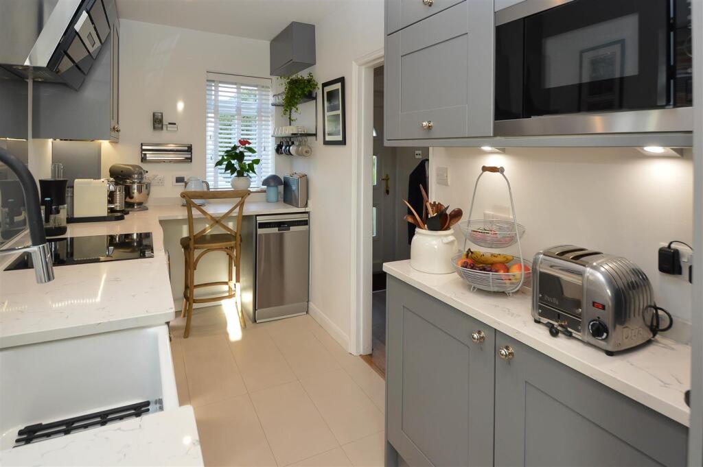 Additional property image - Costead Manor Road, Brentwood