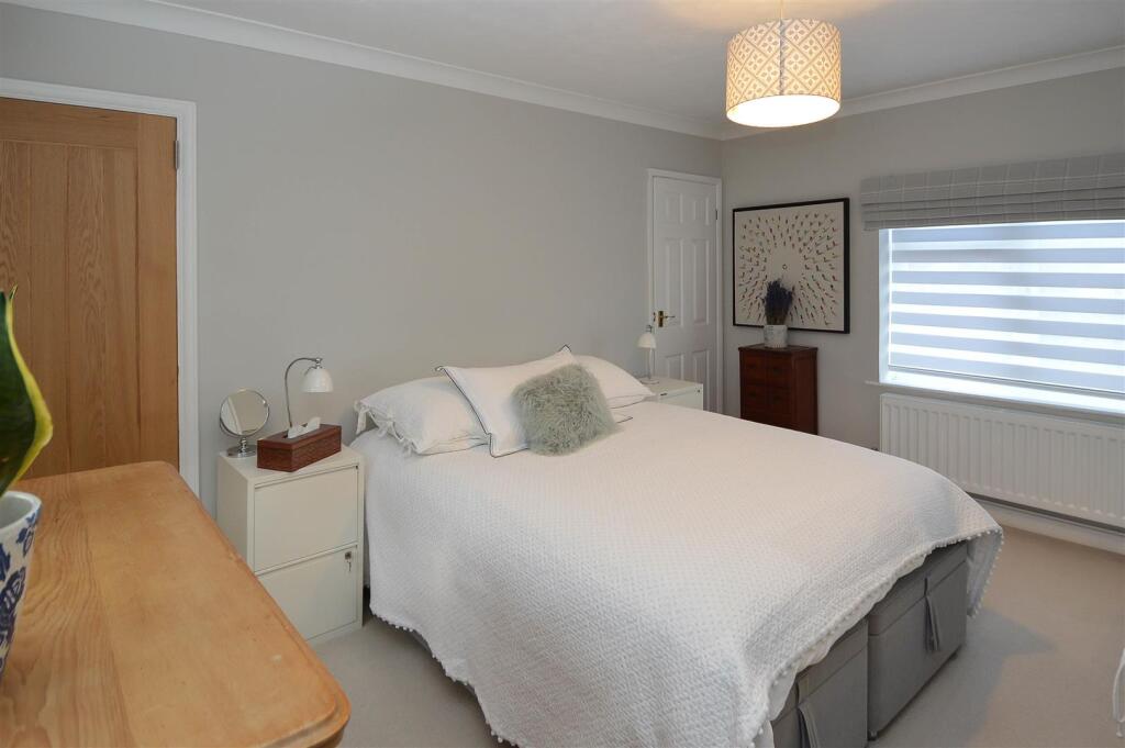 Additional property image - Costead Manor Road, Brentwood