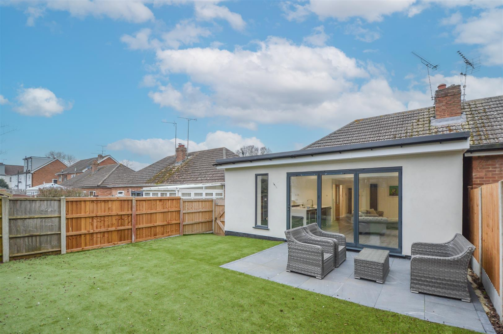 Additional property image - Robin Close, Billericay