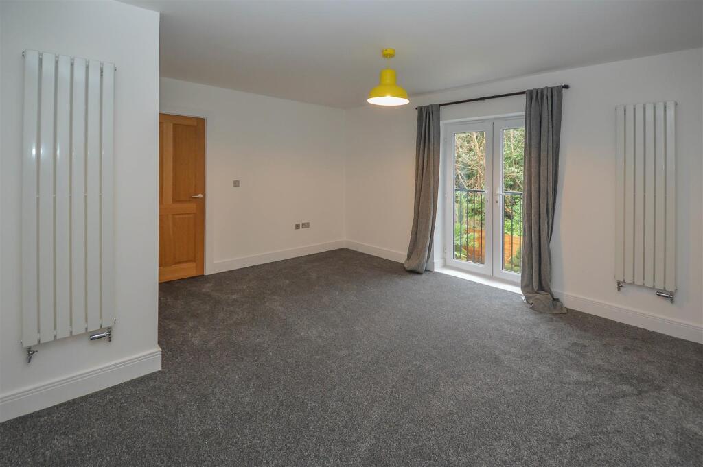 Additional property image - Woodside Place, Great Warley, Brentwood