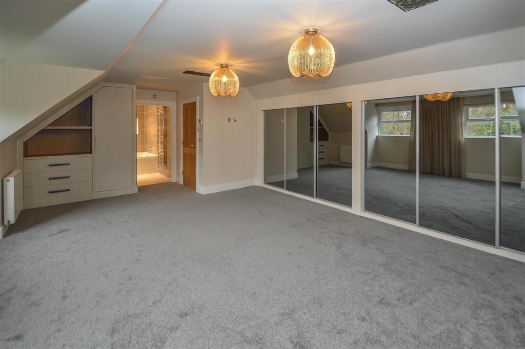 Additional property image - Woodside Place, Great Warley, Brentwood