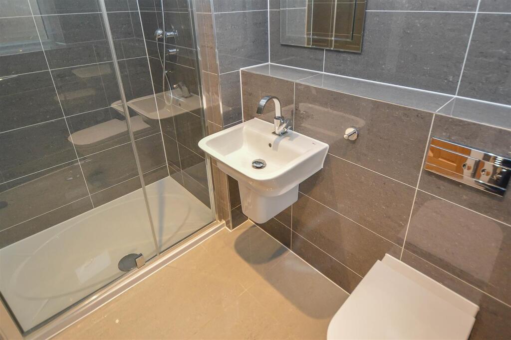 Additional property image - Woodside Place, Great Warley, Brentwood