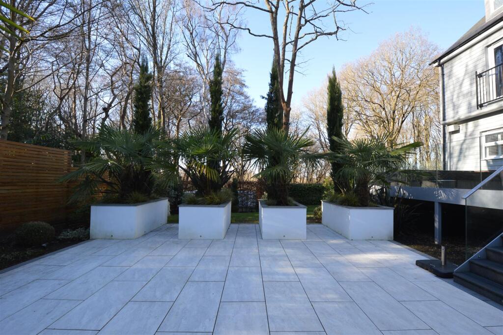 Additional property image - Woodside Place, Great Warley, Brentwood