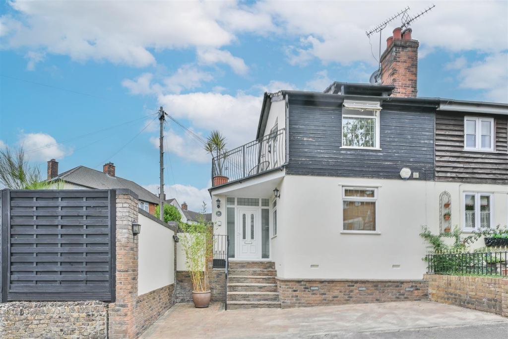 Main image of property: Weald Road, Brentwood