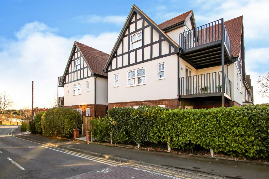 Main image of property: Westbury Road, Brentwood, Essex, CM14
