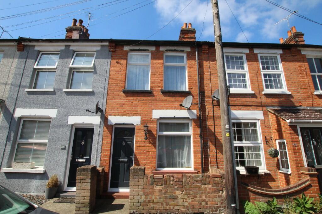 2 bedroom terraced house for rent in North Road Avenue, Brentwood, Essex, CM14