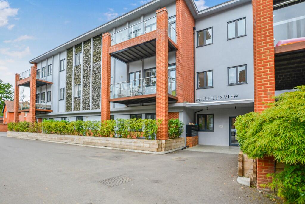 Main image of property: Ashwells Road, Brentwood, Essex, CM15