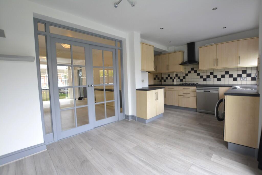 Main image of property: Essex Road, Romford, London, RM7