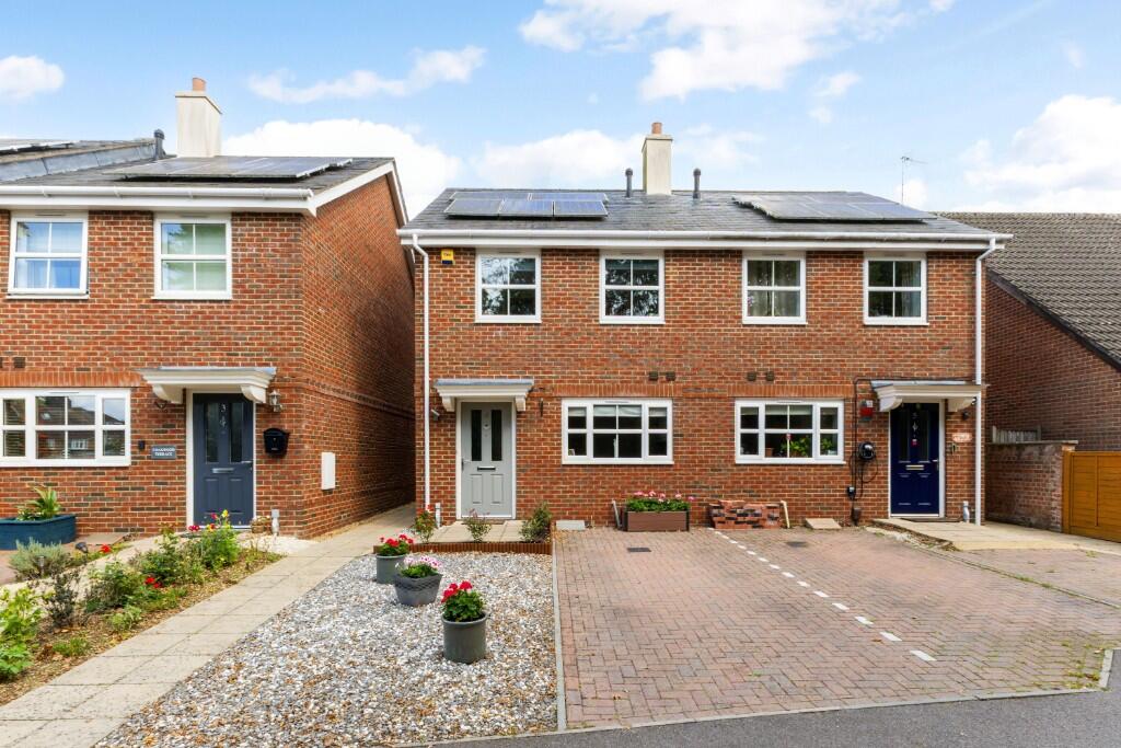 Main image of property: Oakwood Terrace, Eeklo Place, Newbury, Berkshire, RG14 7HW