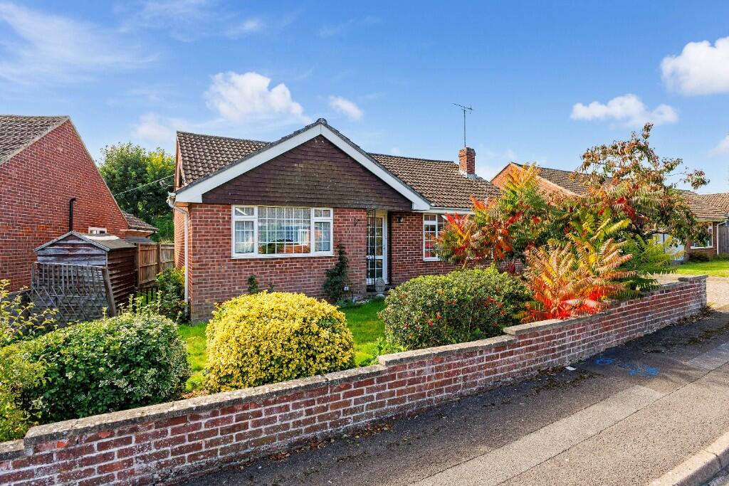 Main image of property: Millers Field, Great Shefford, RG17 7DN