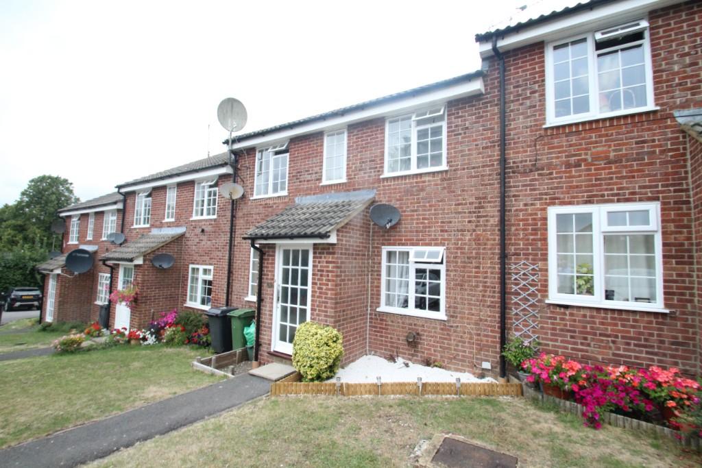 2 bedroom ground floor for sale in Morley Place, Hungerford