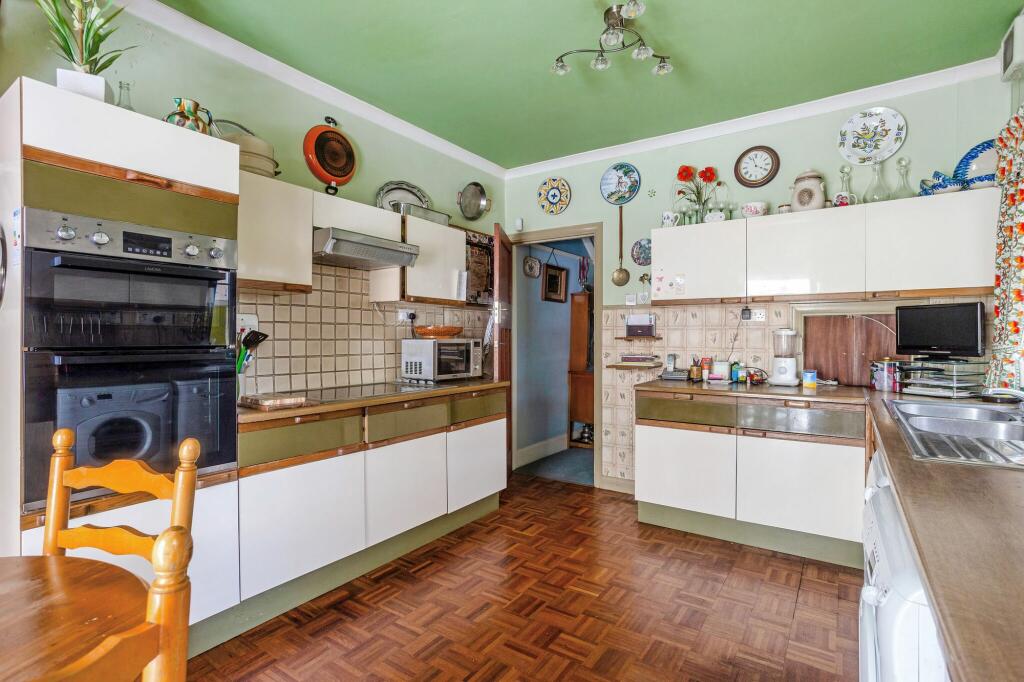 Additional property image - Combe Grove, Bath, BA1