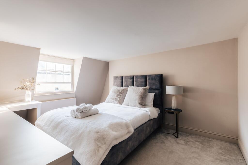 Additional property image - Old Orchard Street, Bath, BA1