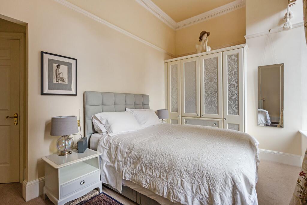 Additional property image - Grand Parade, Bath, BA2