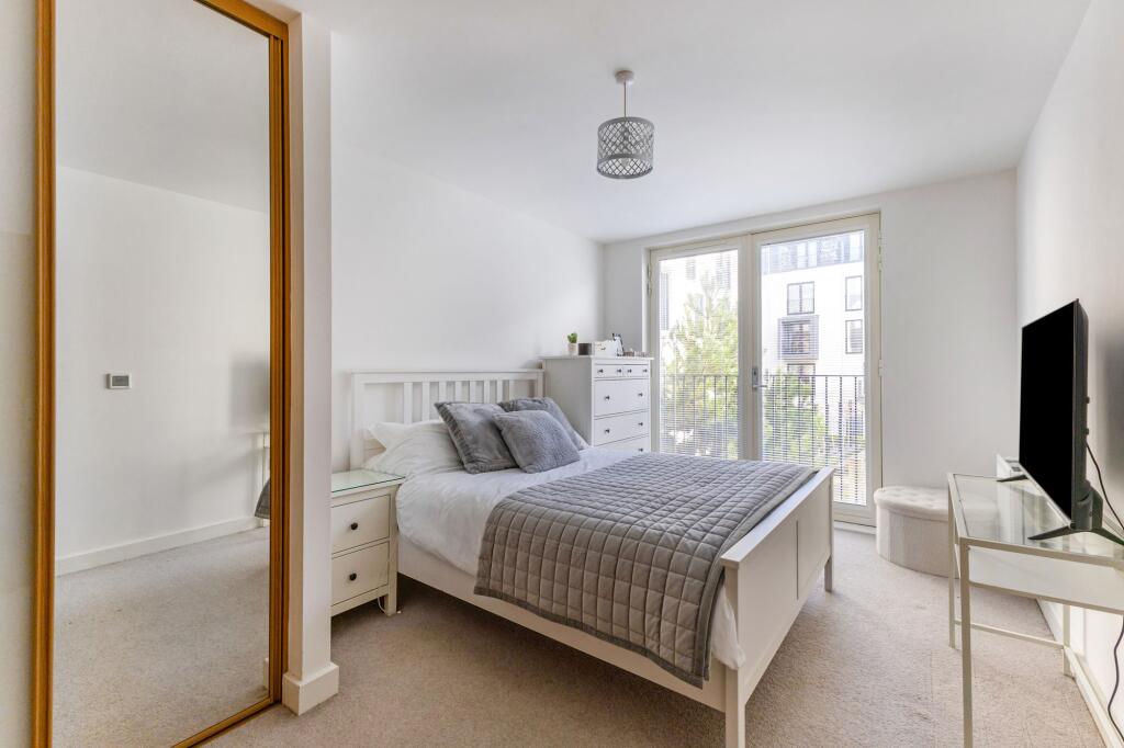 Additional property image - Midland Road, Bath, BA2
